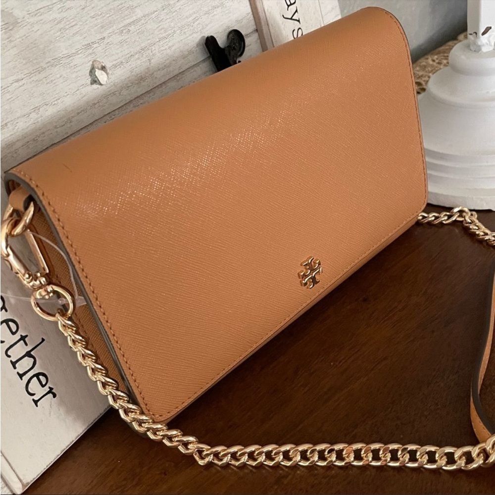SOLD.   Tory Burch chain wallet / crossbody - Picture 9 of 10